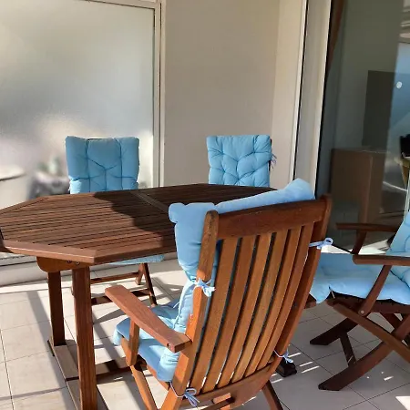 Apartment Avec Piscine, A 100 M, Cannes Et Juan Les Pins A 5 Min, Wifi Golfe-Juan
